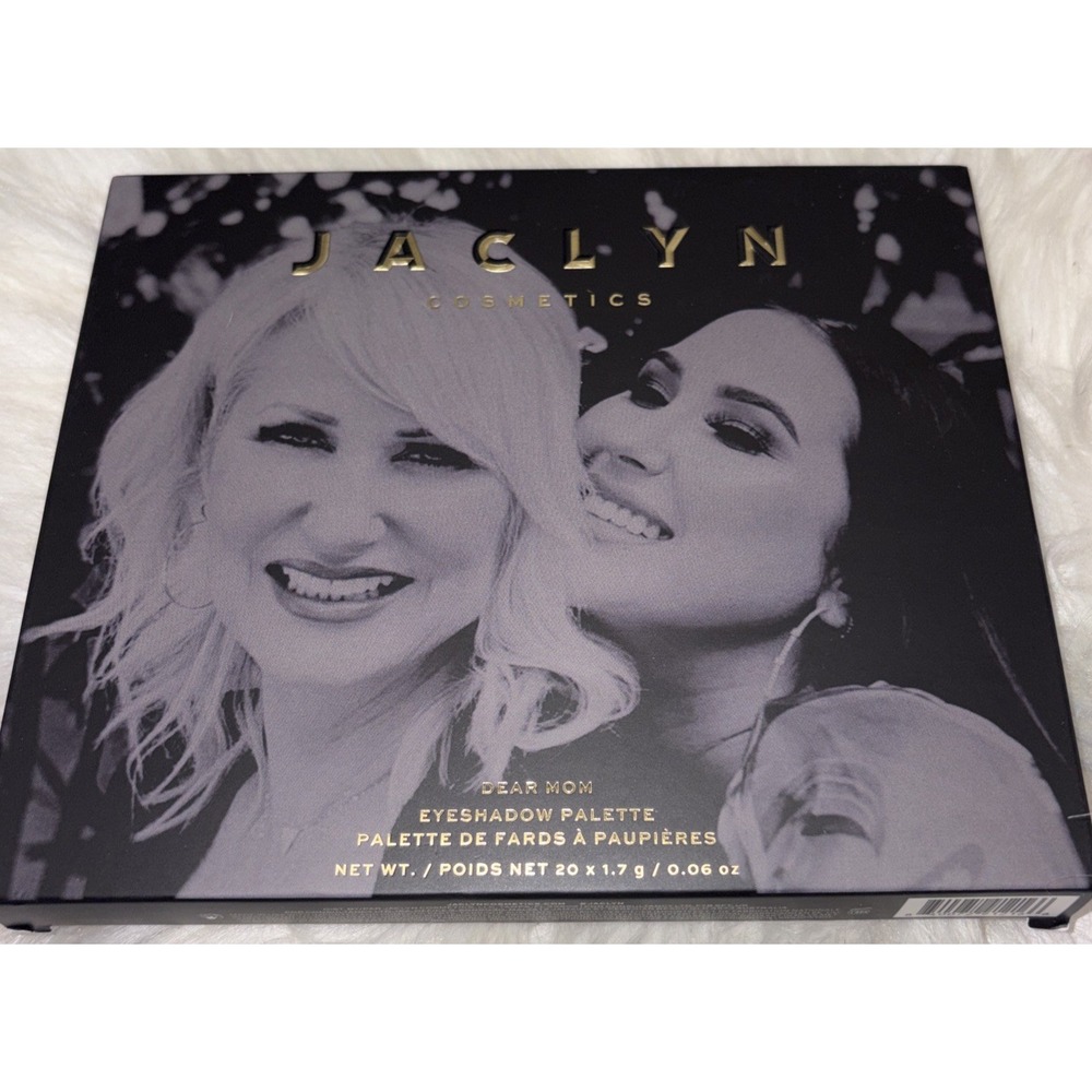 Jaclyn dear mom eye shadow palette new in‎ box full size